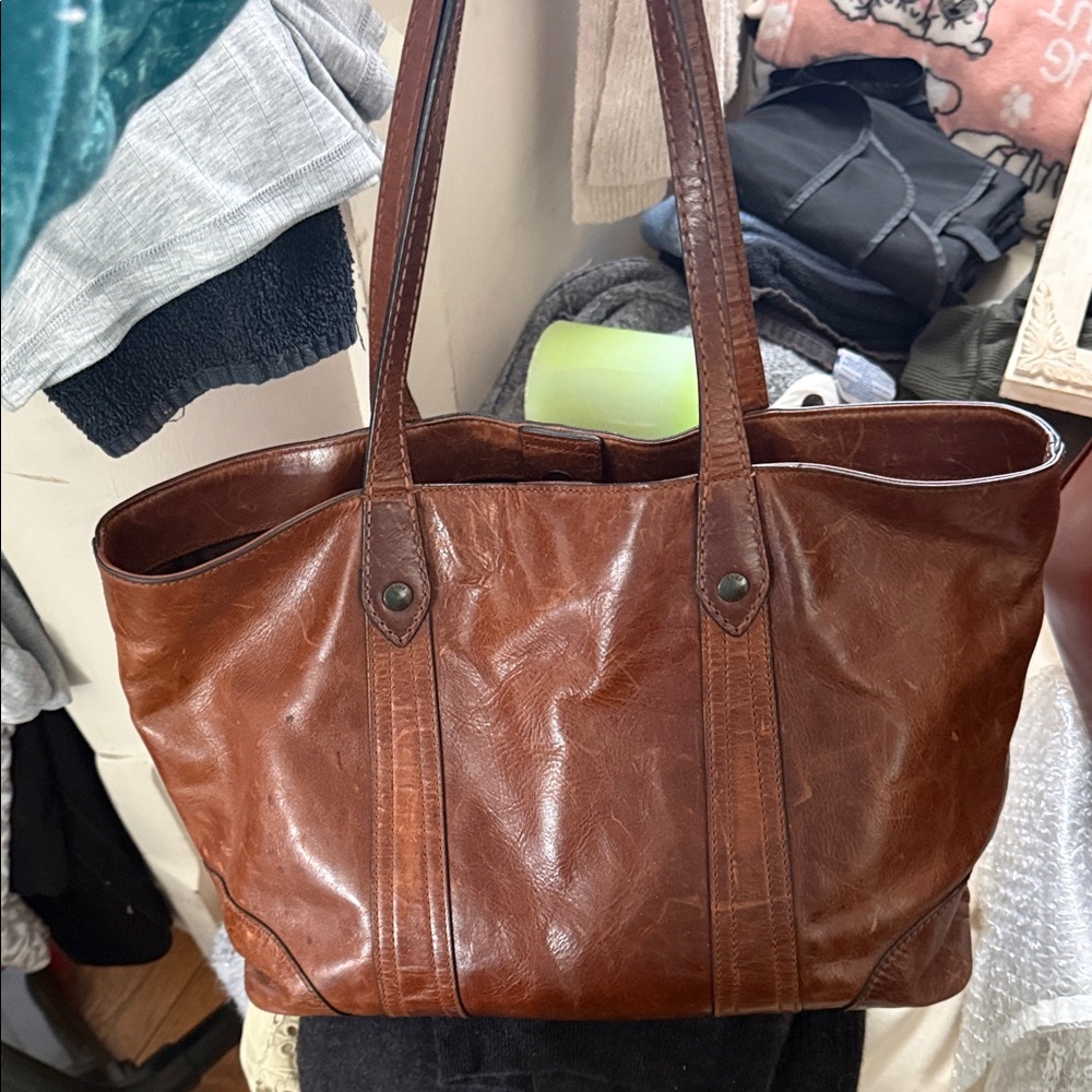 Classic Frye Brown Leather Tote Bag - Timeless Everyday Carry